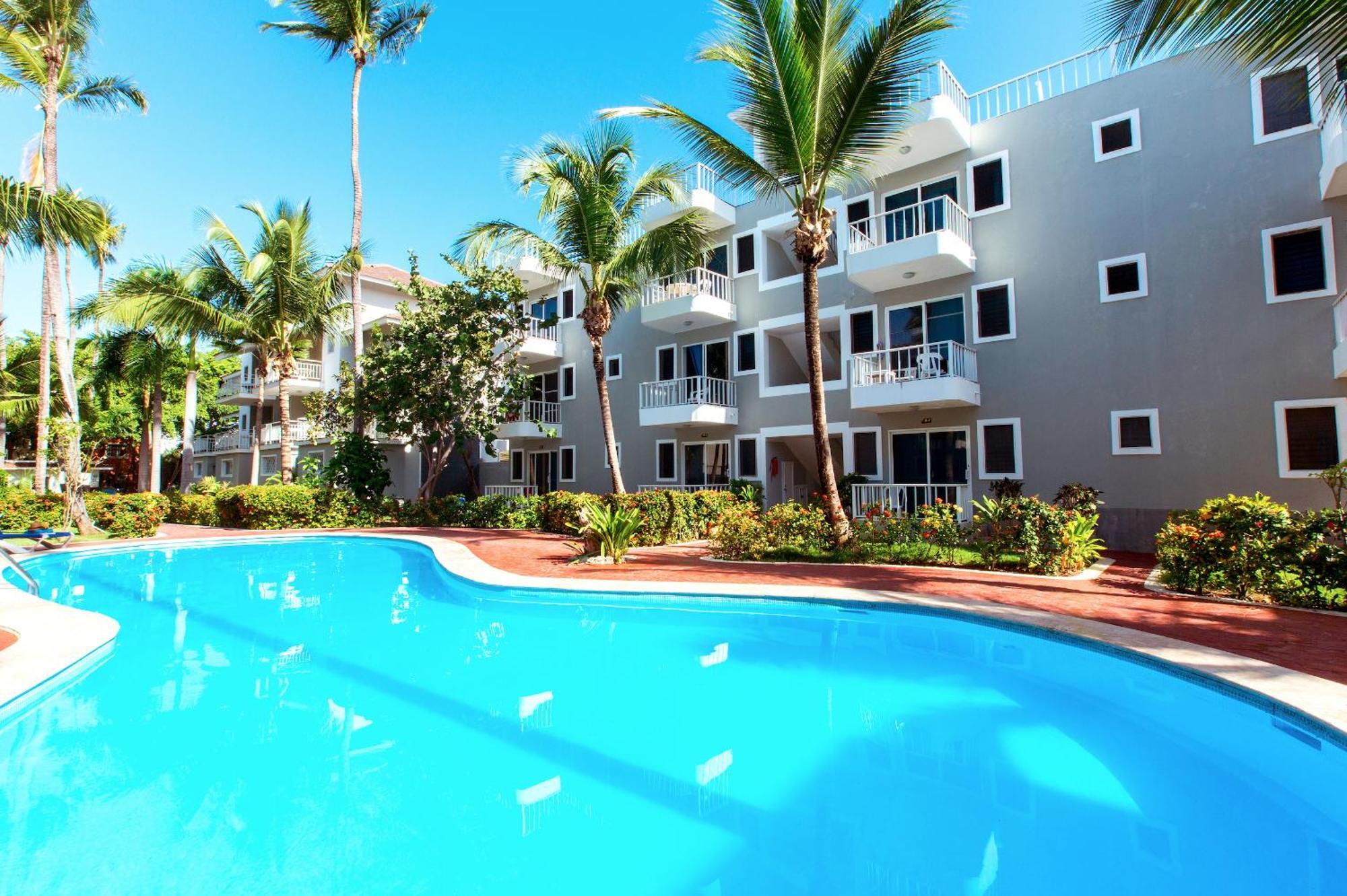 Sunny Deluxe Playa Corales - Wifi, Beach, Pool Apartahotel Punta Cana