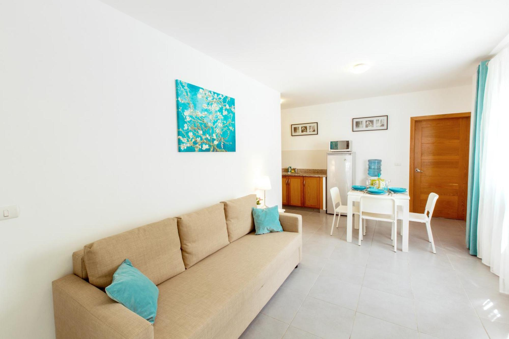 Apartahotel Sunny Deluxe Playa Corales - Wifi, Beach, Pool Punta Cana