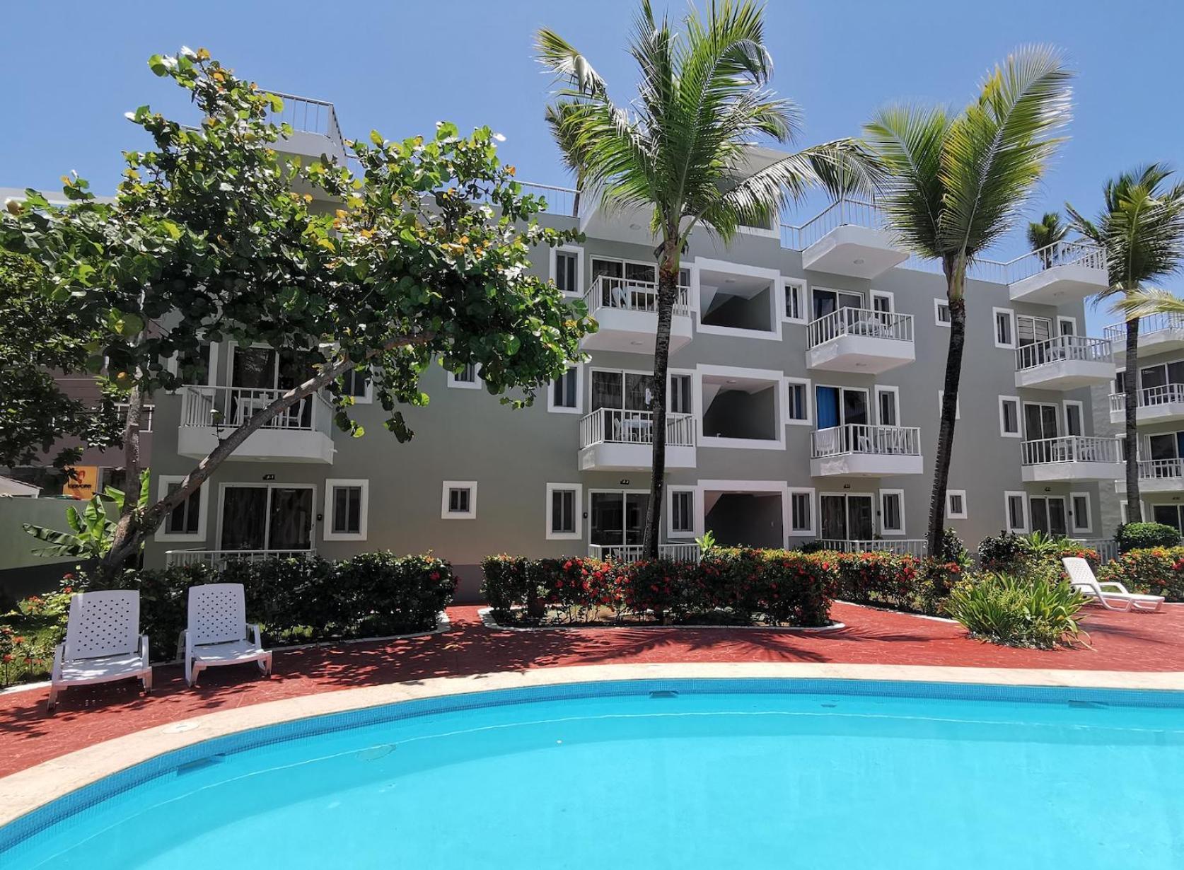 Apartahotel With Garden View And Pool Access Punta Cana
