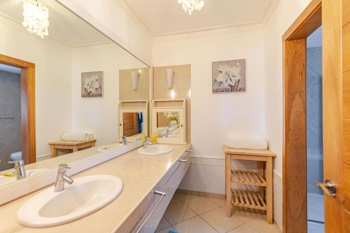 Private With Pool & Golf View Villa *