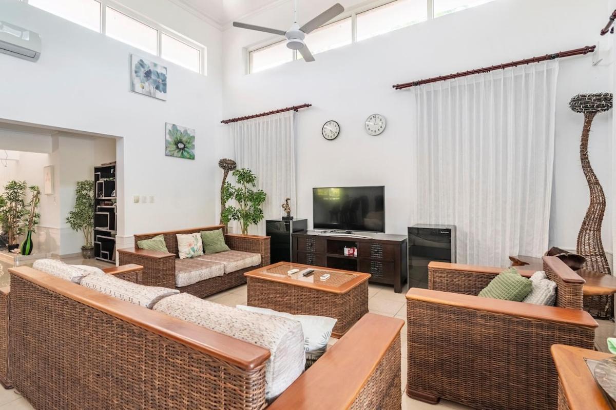 Private With Pool & Golf View Punta Cana