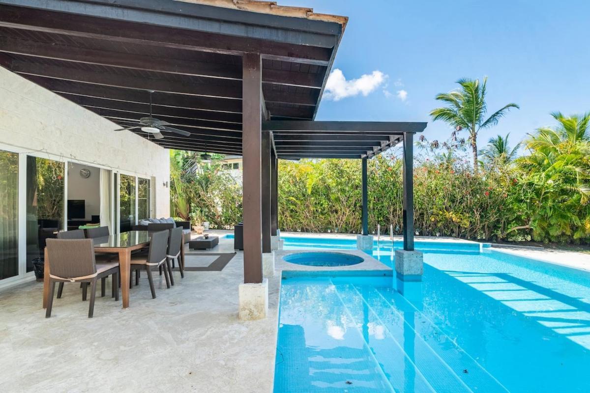 Private With Pool & Golf View * Punta Cana