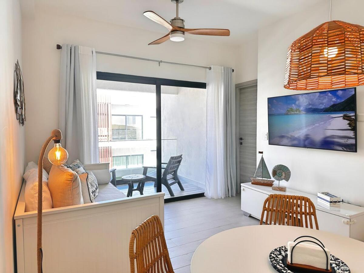 Tropical King Bed Artificial And Golf Course * Punta Cana