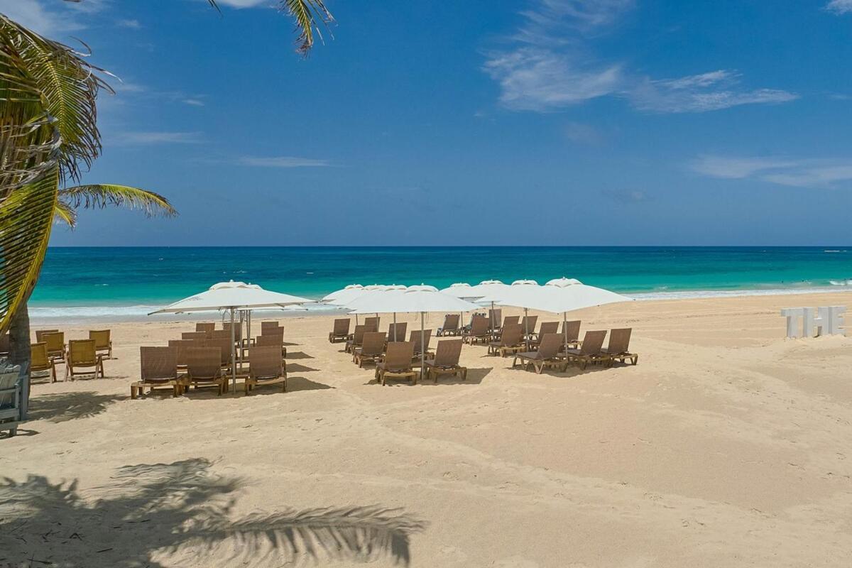 Luxury With Beach, Golf, Pool, Casino And