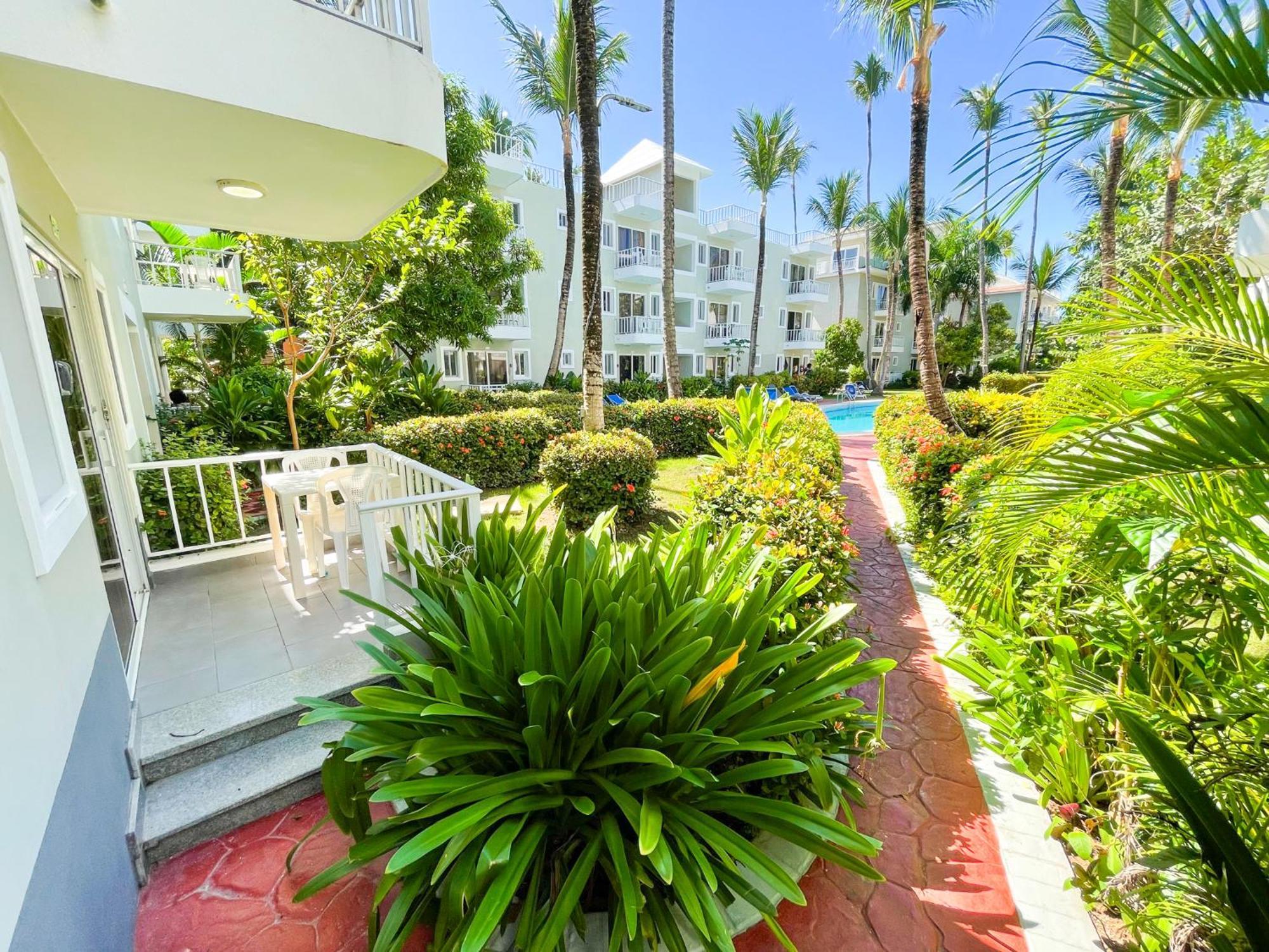 Caribbean Pool Vacation Wifi Club & Hotel