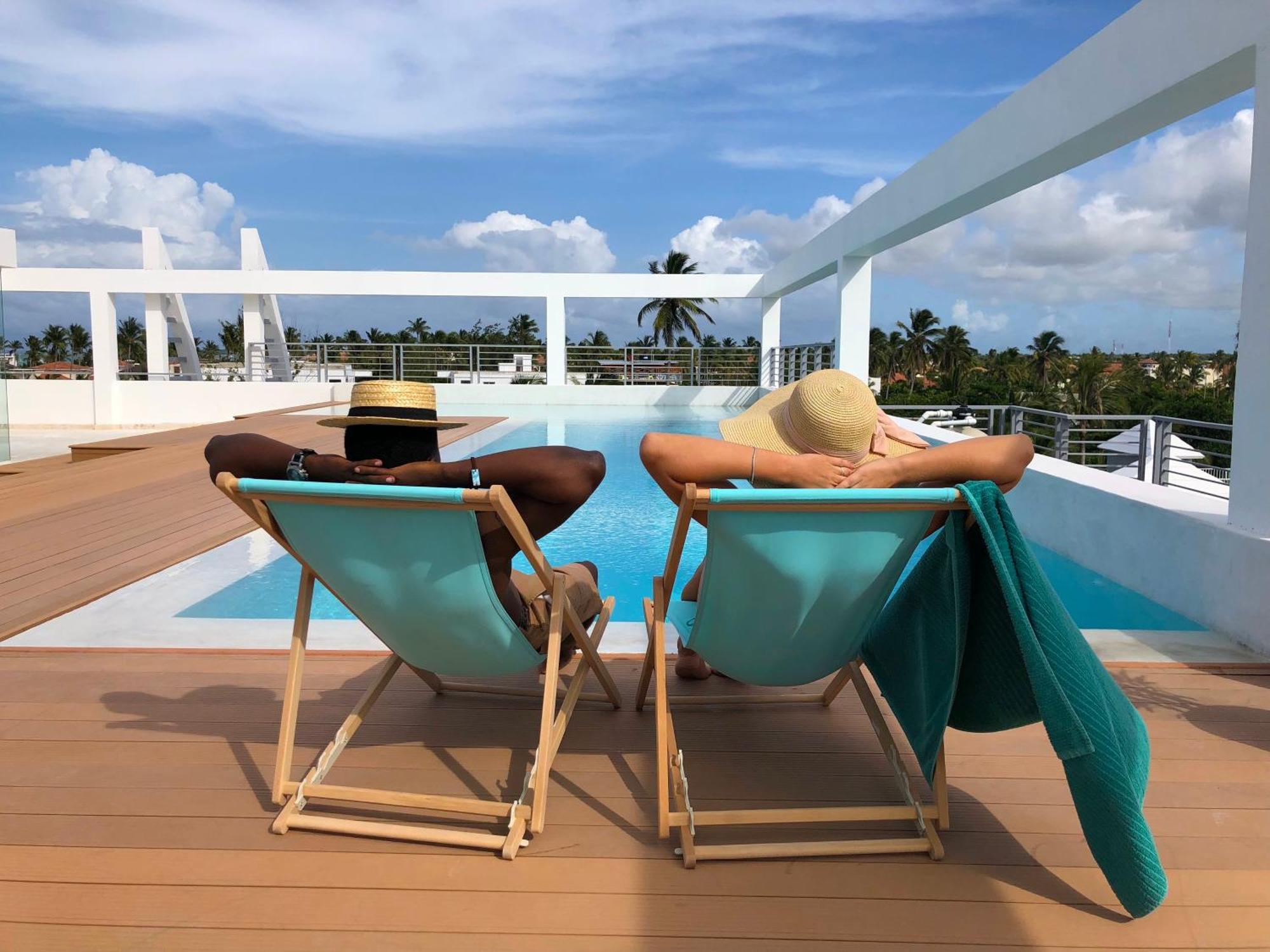 Serenara Studios And Suites - Los Corales Beach - Great Location With Many Restaurants Apartahotel *
