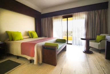 Tot Apartahotel
