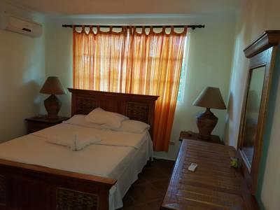 Bed and breakfast Larimar Beach *