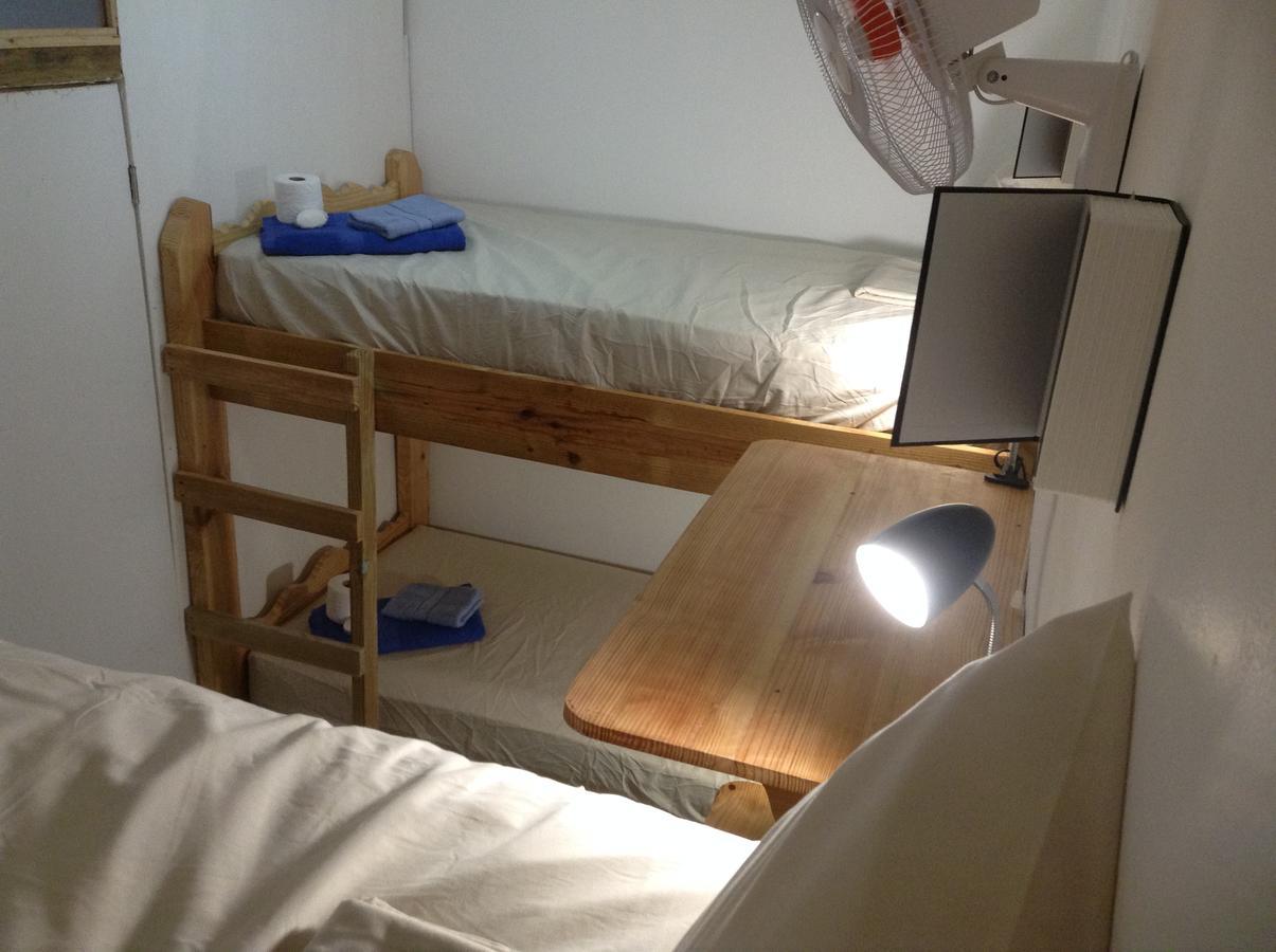 White Sands Shared Bed and breakfast