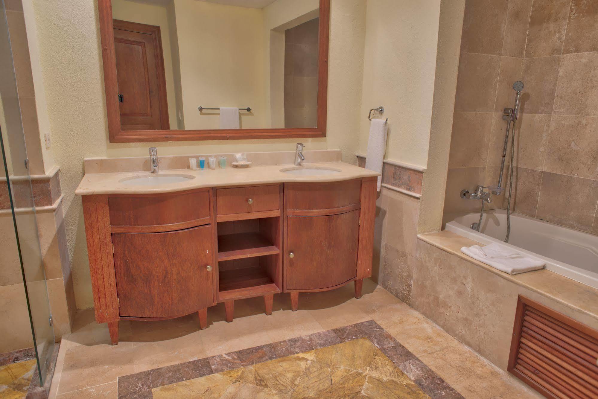 Apartahotel Xeliter Golden Bear & Golf, Cap Cana Punta Cana