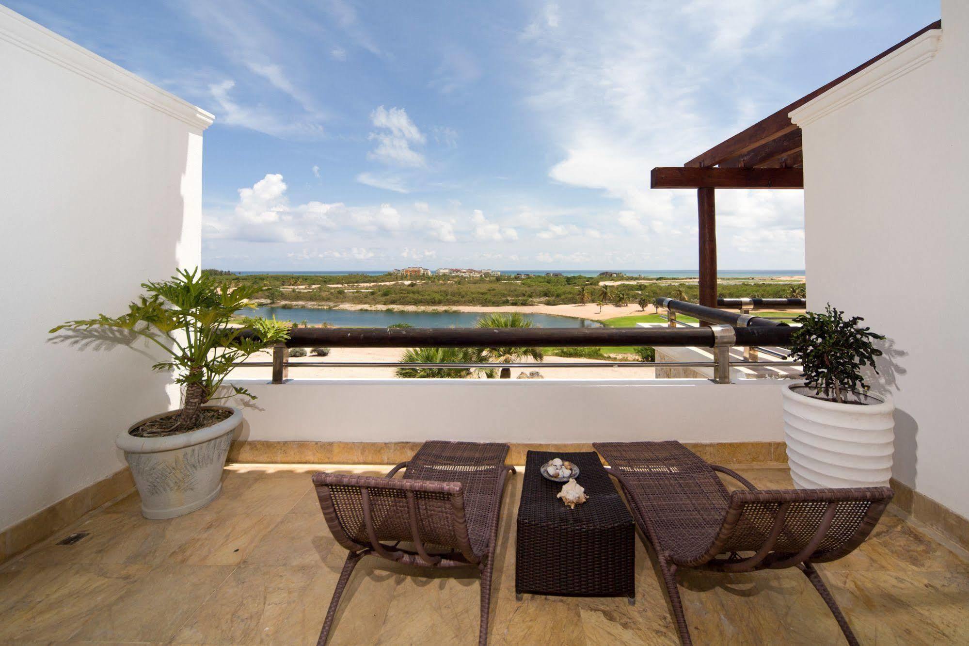Xeliter Golden Bear & Golf, Cap Cana Apartahotel Punta Cana