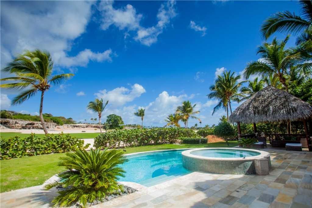 Caleton Cabana Holiday home