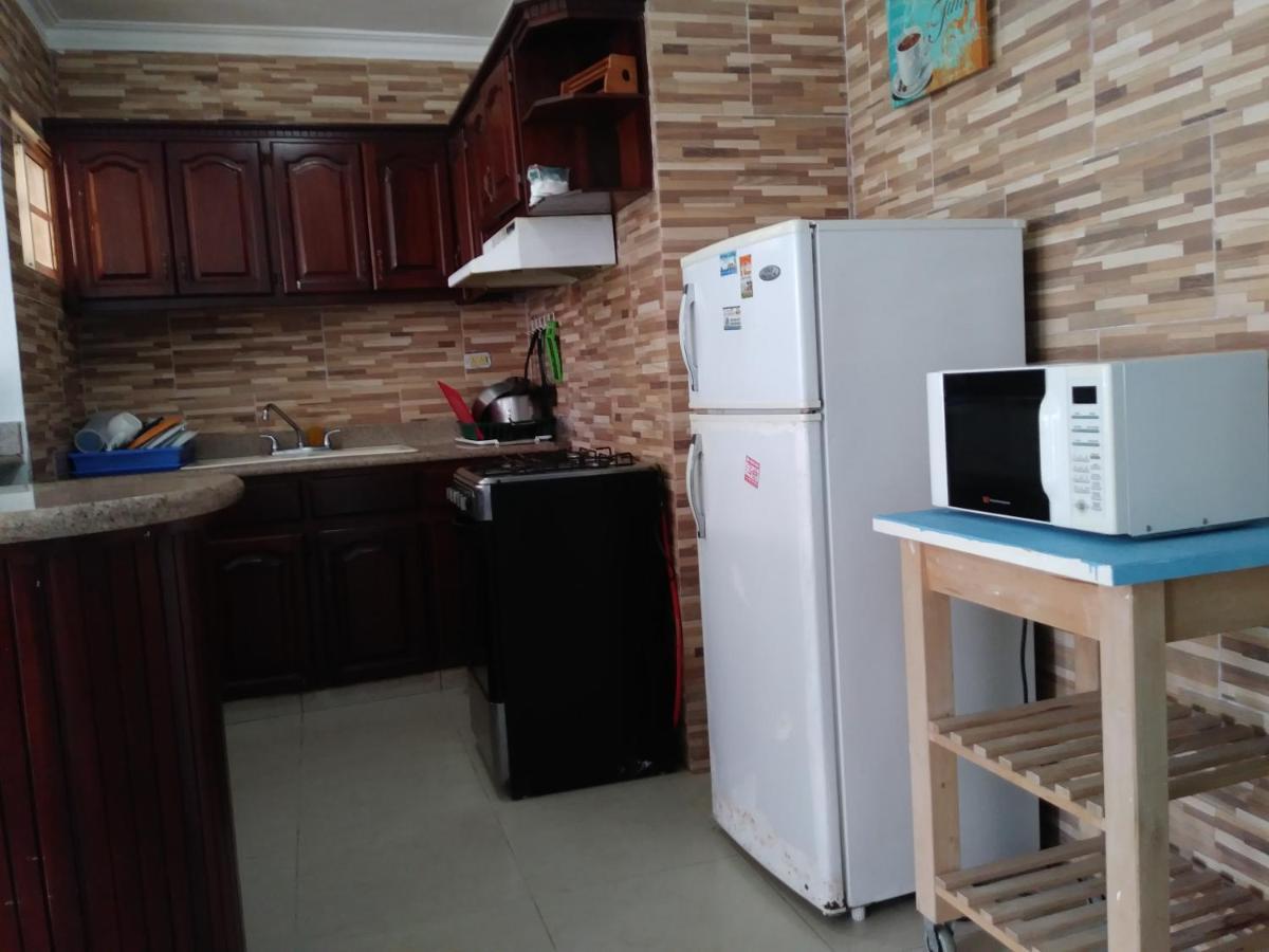 Bed and breakfast Mel Bavaro Beach, Share *