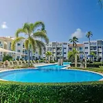 Espacio Tropical a pasos de la playa caribeña