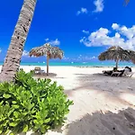BEACH HOUSE 3 bedrooms PICKUP WIFI BBQ - Playa Los Corales