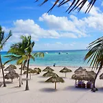 Caribbean Villa 7 Guests Bbq Tv Towels Kitchen Wifi Bavaro Beach