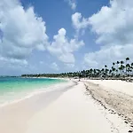 Coral Village Oasis Tropical Deluxe Condo-Walk To The Beach And Popular Attractions!!
