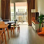 Deluxe Condo/1Br-1Bt/Close To Beach/Pool View