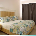 Deluxe Condo/1Br-1Bt/Close To Beach/Pool View