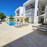 Awesome Location 1Bdr In The Heart Of Los Corales