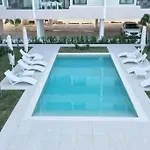 Tropical Caribbean Space With 2 Bedrooms C3