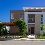 Dream Villa With Pool & Garden View In Vista Cana
