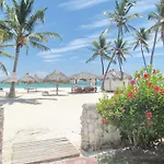 Aventura Village Los Corales Beach And Spa