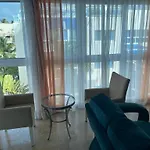Paradise Penthouse Junior Beach & Pool
