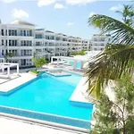 Beauty Playa Coral Pool Front Ground F12