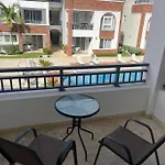 A Pocos Minutos De La Playa En Los Corales Coral Village B2B