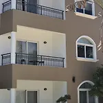 Las Buganvillas