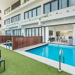 Apartment With 2Br And Private Pool In Capcana