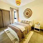 Vista Cana, Long And Short Stay