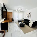 Cerca De Downtown Short And Long Stay