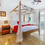 Villa 6 Bedrooms And Pool Punta Cana Resort