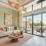 One Bedroom Apartment With Direct Access To The Pool