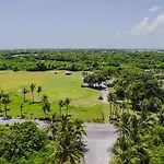 Unique Lake, Golf & Jacuzzi In Hard Rock Golf Pc