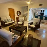 Penthouse With Rooftop And Pool Beach Access