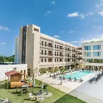 Luxury Pool View Suite At 5-Star Hotel