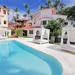 Beach Condo Hotel With Villas & Private Apartments Wifi Bbq Beach Club & Spa