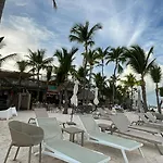Punta Cana Apartahotel Beach Club