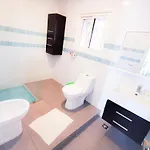 Casa Del Sol Villas Apart Hotel Wifi Bbq Parking Los Corales Beach Club & Spa