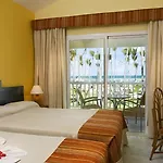 Sirenis Tropical Suites Casino And Aguagames