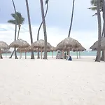 Caribbean Oreuga Apartments