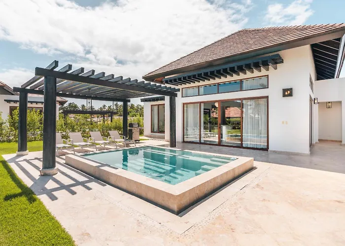 Tropical Villa With Picuzzi At Green Village Bca