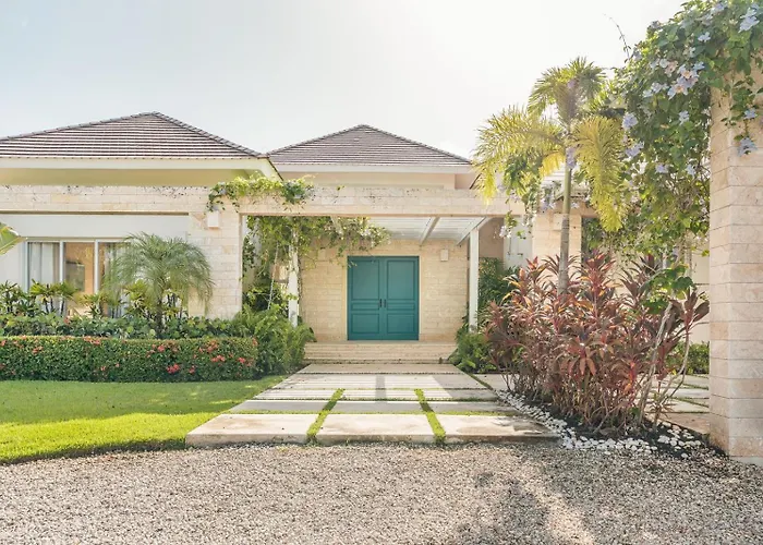 Wonderful 4Br Villa With Maid At Punta Cana Resorts