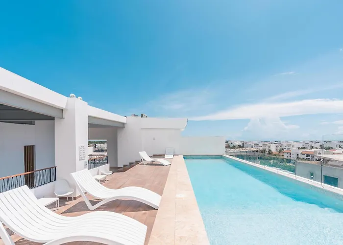 Apartment With 3 Bedrooms In Las Canas