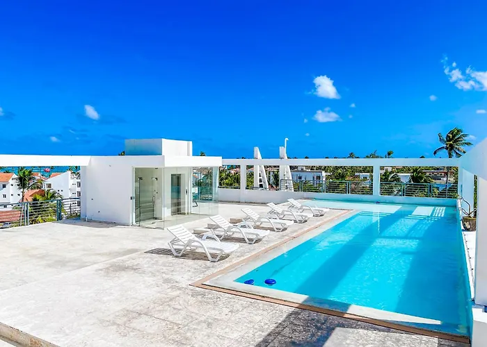Studios And Suites Ducassi Rooftop Pool Hotel - Beach Club & Spa