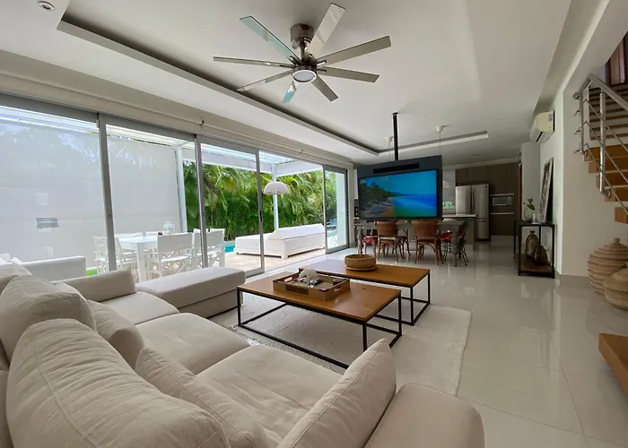 Luxury Villa Pool And Bbq In San Juan Lakes Los Colales Rd