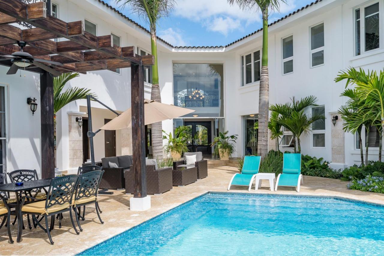 Amazing Private With Chef And Maids Villa